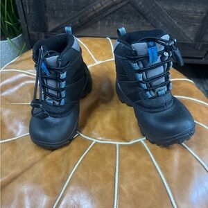 Columbia Kids Black and Blue Adventure Boots